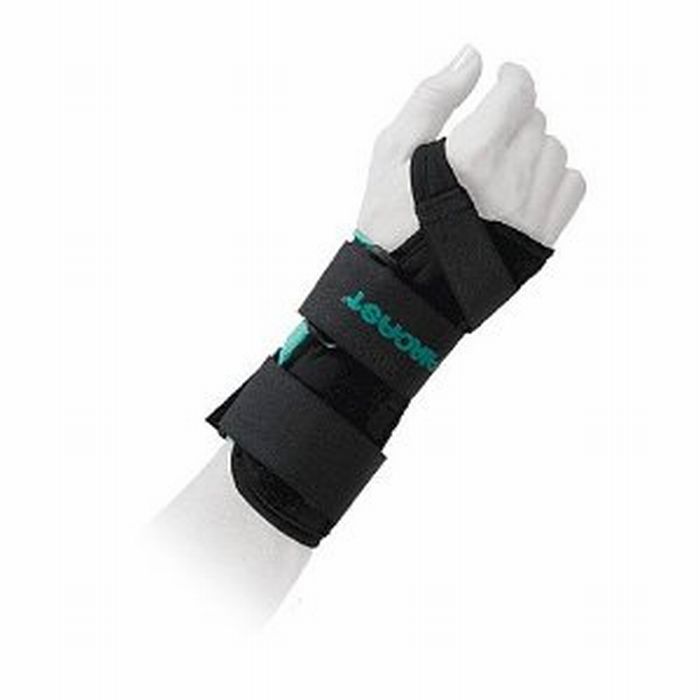 Aircast a2 wrist brace for a Sprained Wrist