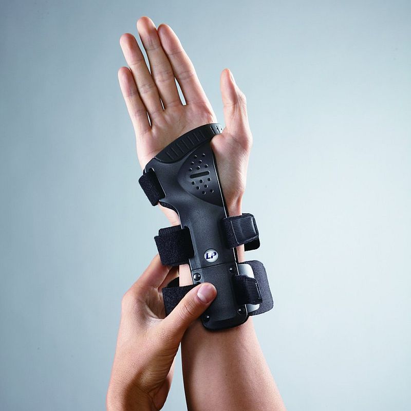 LP Rigid Wrist Support for robust protection